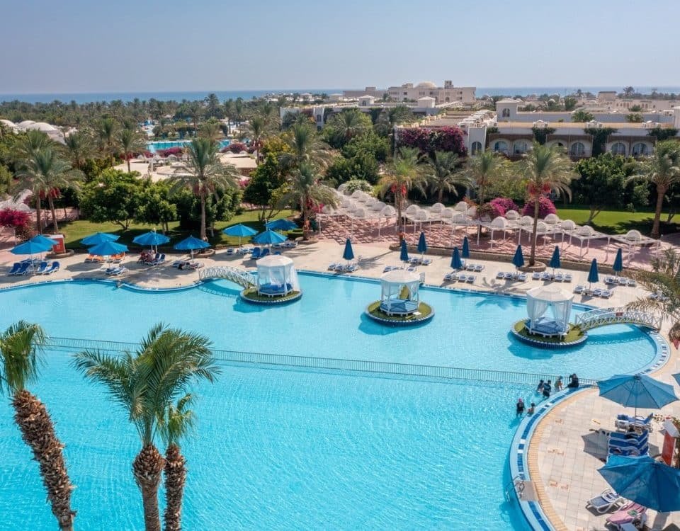 Top 10 Must-Do Activities on Hurghada Egypt Tours