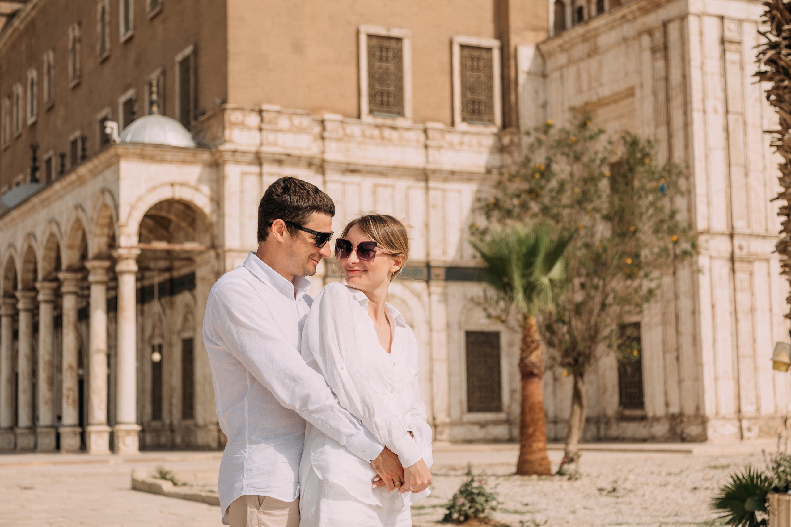 Couple enjoying a private Egypt honeymoon tour