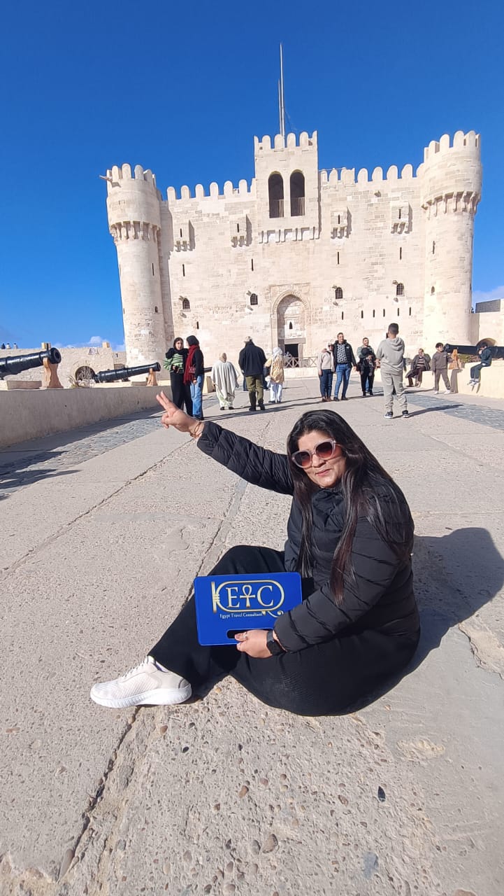 Egypt Travel Consultant guests enjoying a comfortable relaxed private Egypt tour