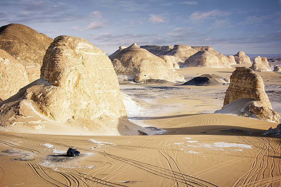 A safari journey through the White Desert